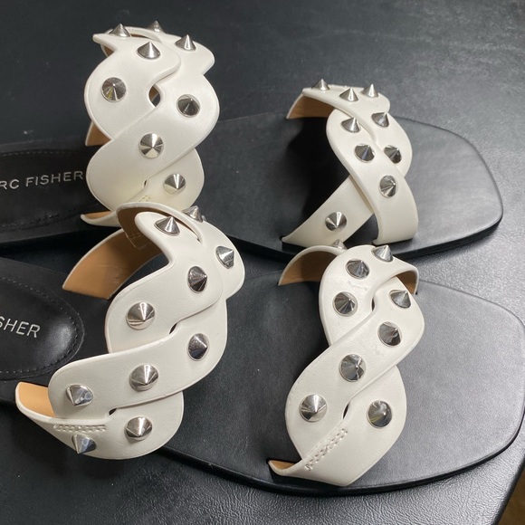 Marc Fisher slide never worn Brand New in box - Picture 9 of 16